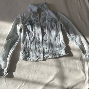 Light washed jean jacket